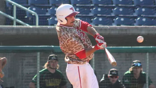 Baseball Rallies to Beat Milwaukee 6-5 in 10 Innings Image