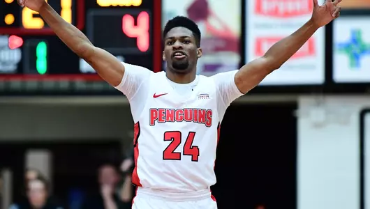 Morse Leads Men's Basketball Past Milwaukee, 72-63 Image