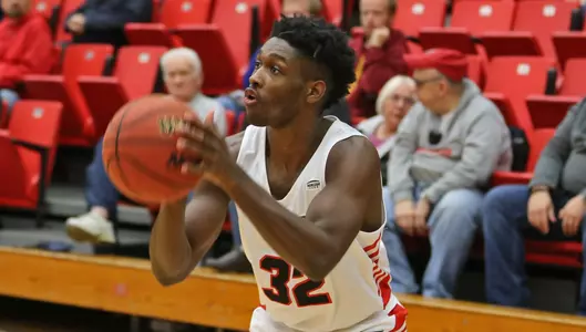 Men's Basketball Drops Triple-OT Thriller to Central Michigan, 100-94 Image