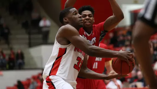 Penguins Can't Keep Pace in Second Half in 94-84 Loss to Detroit Mercy Image
