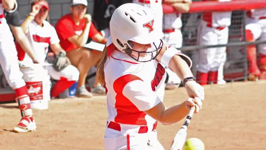 Softball Picks Up Season-Opening Sweep Image