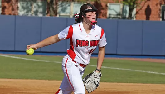 Maddi Lusk's Four-Hit Gem Leads Softball to 4-1 Win at UNC-Wilmington Image