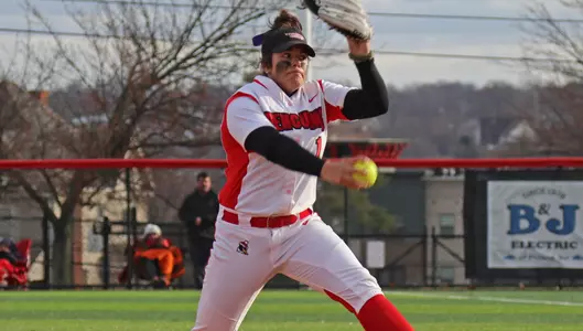 Softball Earns Sweep at Wright State, 1-0, 6-4 Image