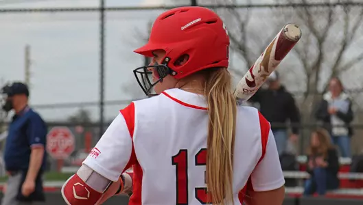 Walk-off Error Lifts Softball to 2-1 Win Over Green Bay Image