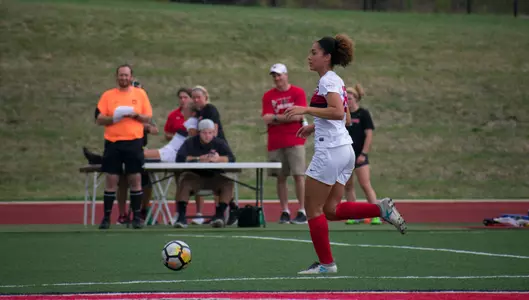 Women's Soccer Falls at Akron, 6-0 Image