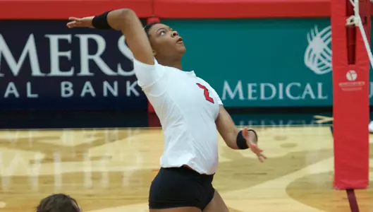 YSU Drops Three-Setter at Oakland Image