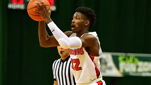 Defense, Second-Half Shooting Lead Men's Basketball to 76-51 Win at Milwaukee Image