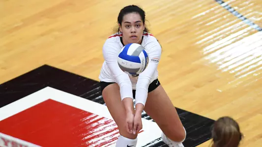 Penguins Break Digs Record in Four-Set Win at Cleveland State Image