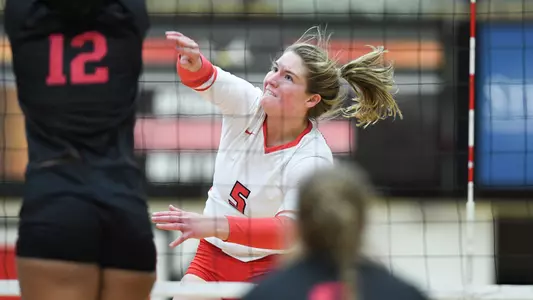 Hughes Posts Double-Double Versus Wright State Image