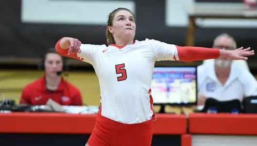 Hughes Tallies 12 Kills in Loss at Green Bay Image