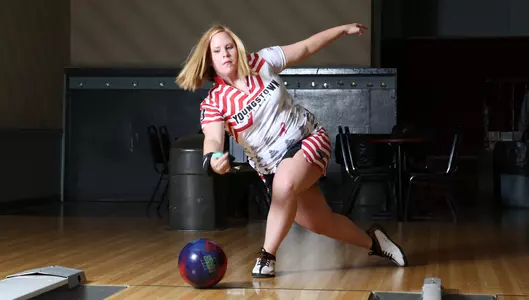 Bowling Picks Up Two More Wins at Sunshine State Winter Classic Image