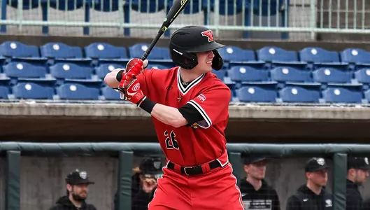 Penguins Fall 7-1 in Series Opener at Wright State Image