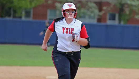 Softball Eliminated After Losses to Oakland, Northern Kentucky Image