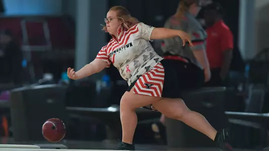 Bowling Earns Two Top-15 Wins on Day One at Northeast Invitational Image
