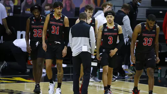 Second-Half Surge Leads Men's Basketball to 70-60 Win at Northern Kentucky Image