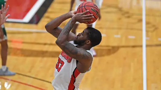Men's Basketball Falls to Green Bay, 79-69 Image