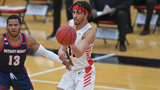 Penguins Outlast Colonials in Overtime, 84-78 Image