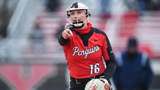 Comeback, Walkoff, Homers Lead Softball to Series Sweep of Oakland Image