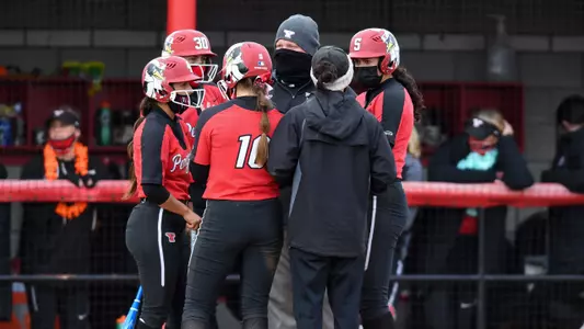 Buffenbarger's Shutout Leads Softball to Split at Robert Morris Image