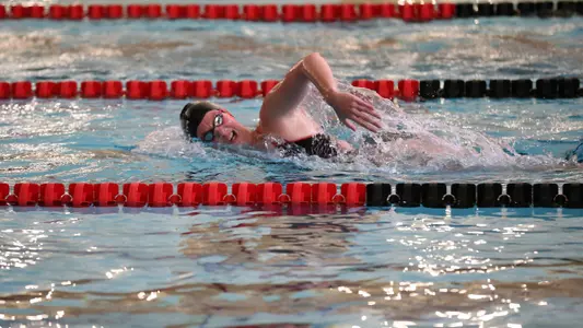 Dankle Finishes Fifth to Pace YSU Women at HL Meet Image