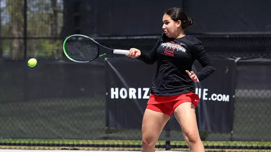 Penguins Defeat Milwaukee in Horizon League Semis Image