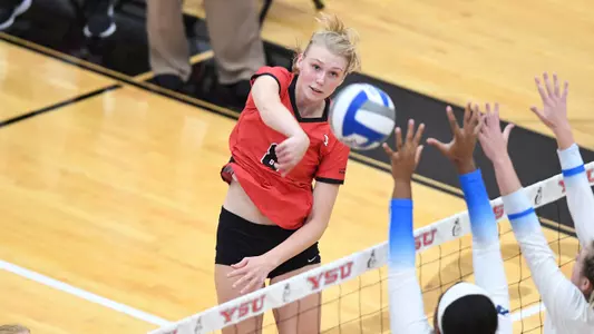 Gursching's 23 Kills Power Penguins to 3-1 Win Over Saint Francis U Image