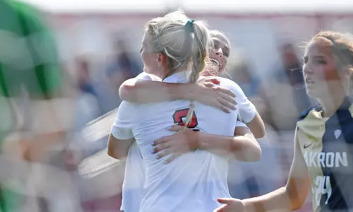 Women's Soccer Late Comeback Falls Short Against Akron Image