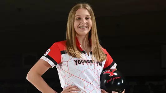 Kirsten Moore - 2023-24 YSU Bowling Photo Day