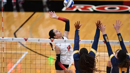 Gabriela Machin - YSU Volleyball vs. Canisius (Aug. 25, 2023)