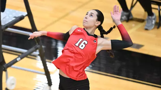 Gabriela Machin - Youngstown State volleyball vs. Green Bay (Sept. 28, 2024). Photo by Robert Hayes