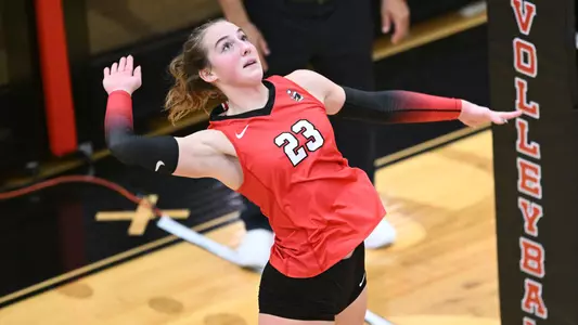 Abbie Householder - Youngstown State volleyball vs. Green Bay (Sept. 28, 2024). Photo by Robert Hayes