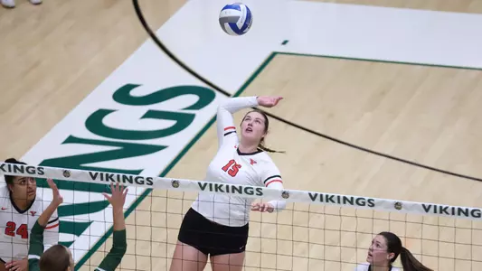 Kelsey Cooper - YSU Volleyball at Cleveland State (Nov. 9, 2024). Photo by Renee Adam