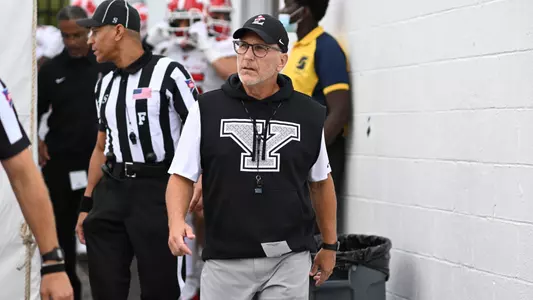 Head Coach Doug Phillips