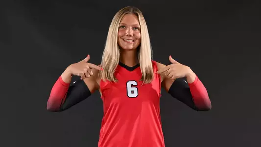 Julia Sell - YSU Volleyball Photo Day (Aug. 7, 2024)