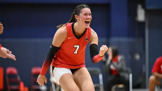 YSU Volleyball Exhibition at Duquesne (Aug. 24, 2024). Photo by Robert Hayes