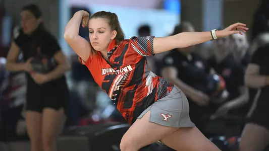 Kirsten Moore - YSU Bowling at the 2024 Penguin Classic (Oct. 13, 2024). Photo by Robert Hayes