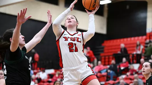 Sophia Gregory - YSU Women's Basketball vs. Green Bay (Jan. 9, 2025). Photo by Robert Hayes