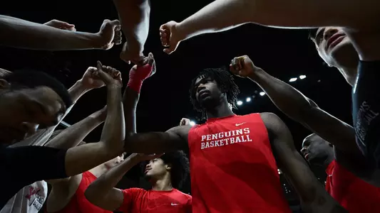 Men's Basketball Huddle