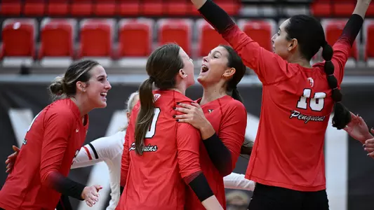 Youngstown State volleyball celebrates a point vs. Northern Kentucky on Oct. 4, 2025