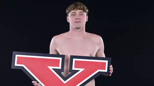 Elijah Dredge - Youngstown State 2026-27 Swimming & Diving media day.