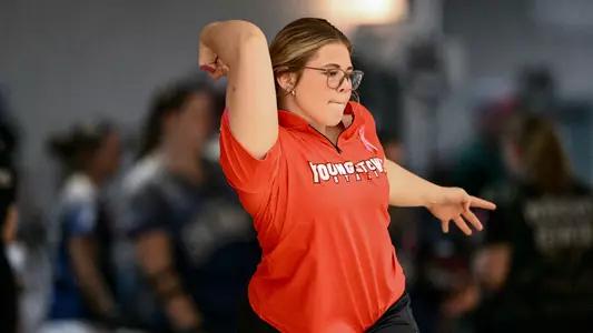 Liv Baskin follows through her shot for Youngstown State at the 2025 Chelsea Gilliam Penguin Classic on Oct. 19, 2025.