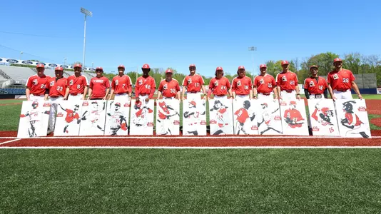YSU baseball seniors pose for a group photo before a game vs. Milwaukee on May 10, 2026 (Photo by Bryson Chavez)