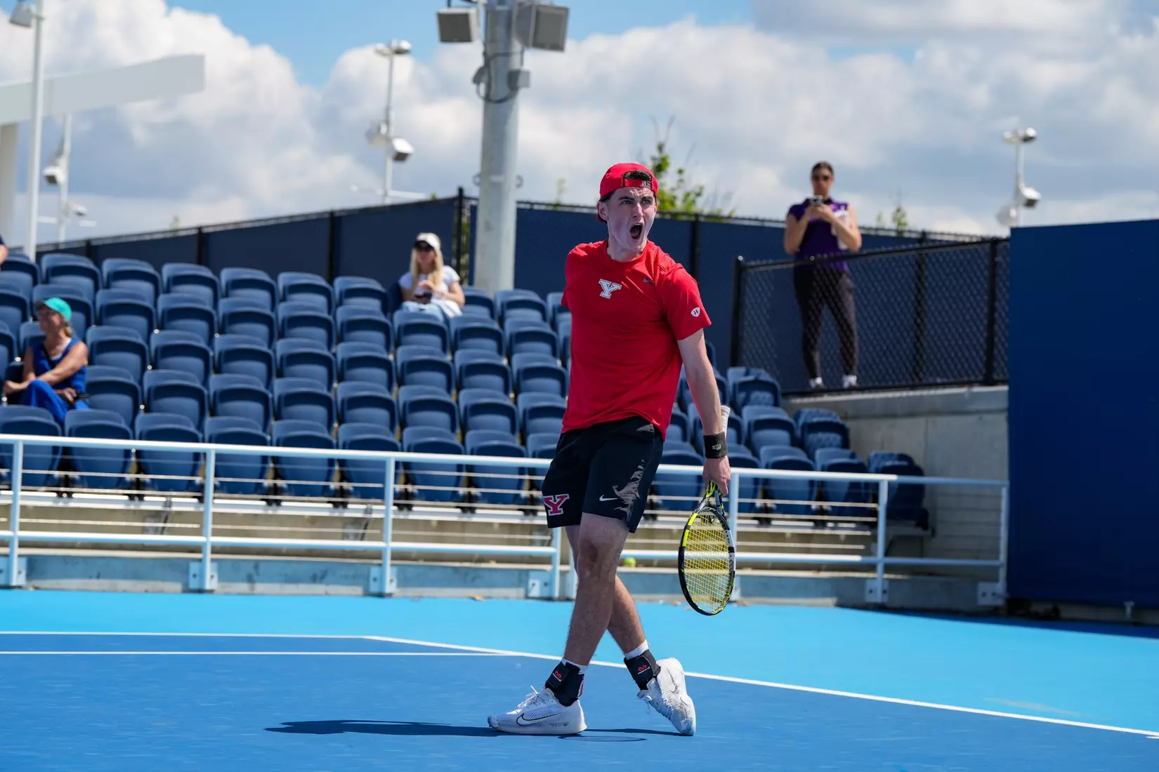 Men's Tennis - Gippet Celebrates Point