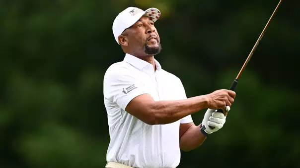 Former MLB Star Gary Sheffield plays golf during the 2026 YSU Baseball Golf Extravaganza at The Lake Club on Aug. 10, 2026 (Photo by Robert Hayes)