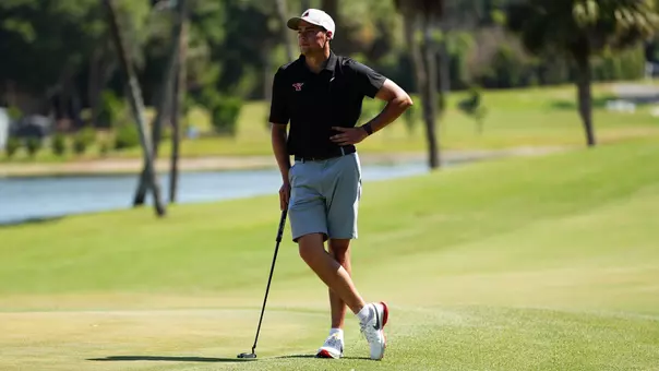 Michael Porter stands on the putting green during the 2026 Horizon League Men's Golf Championship (Photo by Drae Smith)