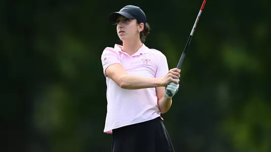 Inés González Ortega hits a tee shot for YSU at the Roseann Schwartz Invitational on Aug. 31, 2026 (Photo by Robert Hayes)