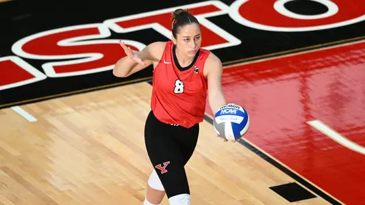 Juliana Rivera serves for Youngstown State in its 3-1 win over Kent State on Sept. 19, 2026.