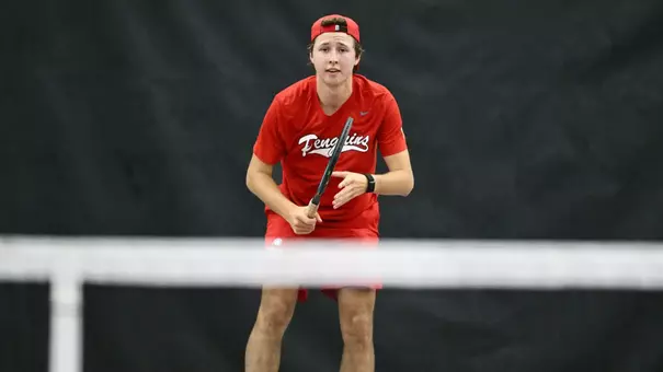 Dovas Dersonas awaits a serve