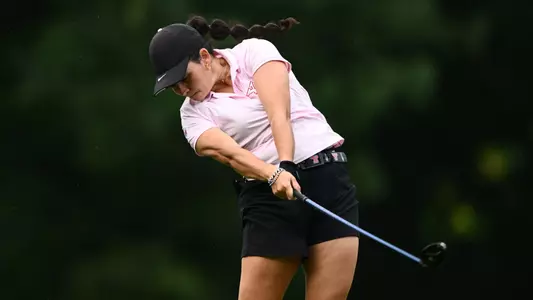Sofia Perez Escarcena hits a tee shot for YSU during the Roseann Schwartz Invitational on Aug. 31, 2026 (Photo by Robert Hayes)