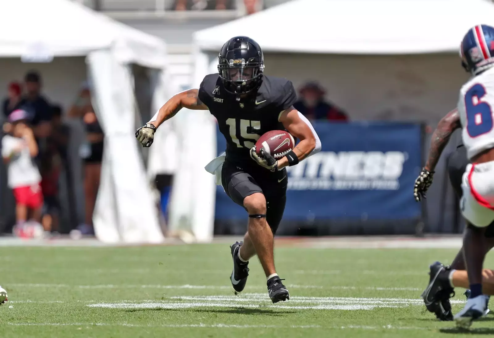 Football Wins First-Ever AAC Game Over FAU in Heat, 24-7 - Army 